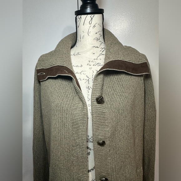 Lauren Ralph Lauren Knit Sweater with Brown Patches on elbows. - Picture 2 of 15